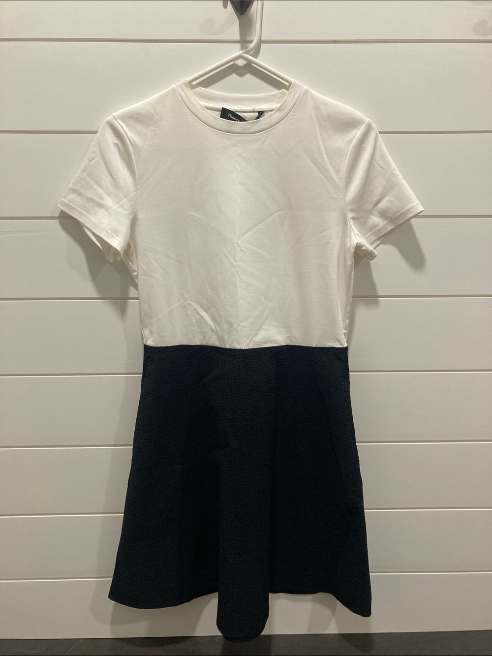 NWT Theory Short-Sleeve Combo Colorblock Mini Dress-White & Black-Size Small